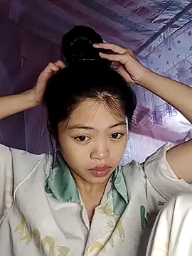 Snapshot of Thy00__ chatting on November 2, 2025, 3:22 am Thy00 online show from November 2, 2025, 3:22 am