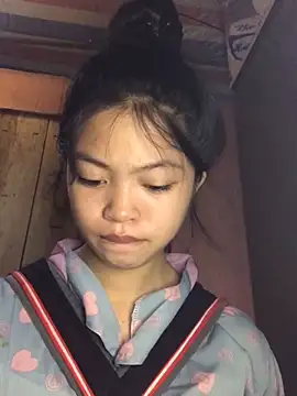 Snapshot of Thy00__ chatting on October 13, 2025, 2:46 am Thy00 online show from October 13, 2025, 2:46 am