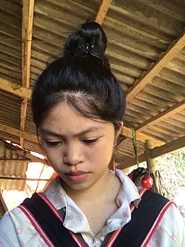 Snapshot of Thy00__ chatting on October 9, 2025, 7:31 am Thy00 online show from October 9, 2025, 7:31 am