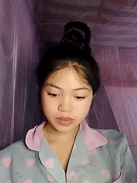 Snapshot of Thy00__ chatting on October 28, 2025, 3:44 pm Thy00 online show from October 28, 2025, 3:44 pm