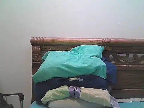 morenocabro10 online show from September 21, 2025, 6:46 pm