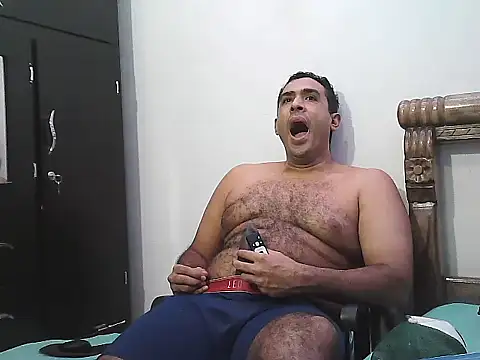 morenocabro10 online show from September 30, 2025, 3:34 am