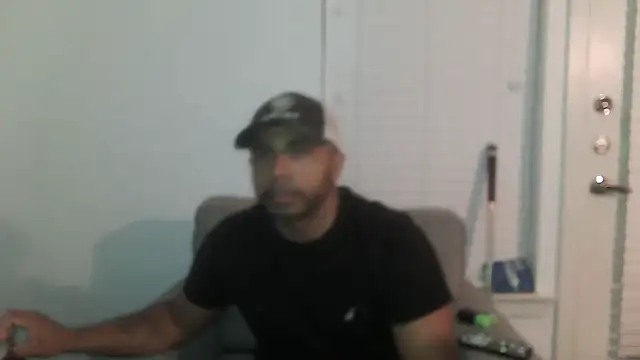 Rcarrasco15 online show from June 3, 2026, 9:10 am