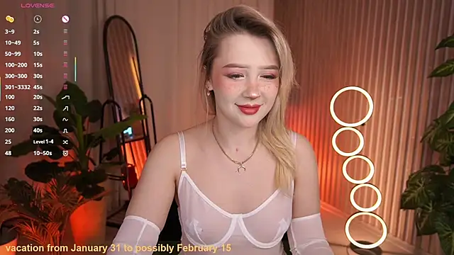 Snapshot of LauraWifeness chatting on January 19, 2026, 6:06 am LauraWifeness online show from January 19, 2026, 6:06 am