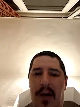 Snapshot of hugecock4u1990 chatting on September 21, 2025, 3:44 am hugecock4u1990 online show from September 21, 2025, 3:44 am