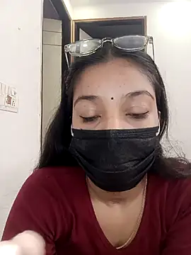 Snapshot of Cute_Rakhi8 chatting on November 20, 2025, 4:35 am Cute Rakhi8 online show from November 20, 2025, 4:35 am