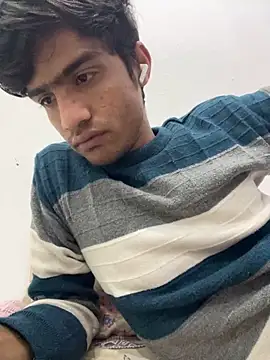 Snapshot of funny_sexxx chatting on February 13, 2026, 5:40 am funny sexxx online show from February 13, 2026, 5:40 am