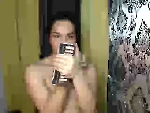 lovelyallena07 online show from November 20, 2025, 2:45 am