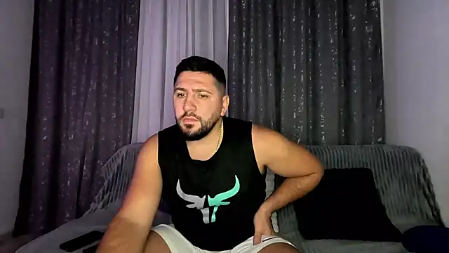 Snapshot of Gold_Alpha_Boy chatting on October 15, 2025, 8:39 pm Gold Alpha Boy online show from October 15, 2025, 8:39 pm