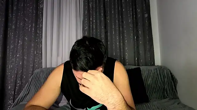 Gold Alpha Boy online show from November 12, 2025, 3:49 pm