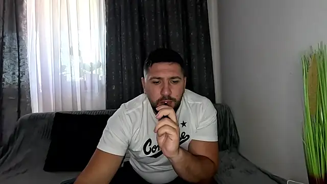 Snapshot of Gold_Alpha_Boy chatting on September 16, 2025, 8:15 am Gold Alpha Boy online show from September 16, 2025, 8:15 am