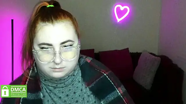 Alicia love00 online show from November 14, 2025, 6:28 am