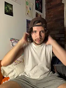 Luxx 14 online show from November 4, 2025, 3:21 am