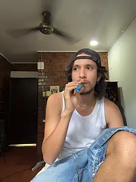 Luxx 14 online show from April 11, 2026, 7:06 pm