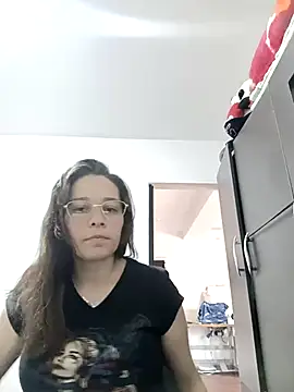 Isabella5 Brown  online show from December 22, 2025, 5:46 pm