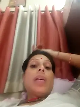 ISHANI-SINGH online show from April 6, 2026, 2:18 pm