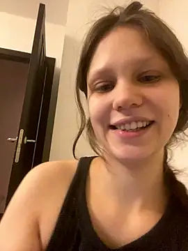 Snapshot of Lunliss chatting on January 17, 2026, 5:16 pm Lunliss online show from January 17, 2026, 5:16 pm