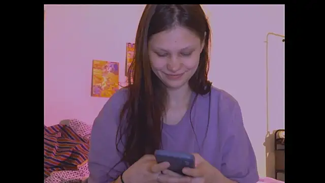 Snapshot of Lunliss chatting on June 8, 2026, 3:45 pm Lunliss online show from June 8, 2026, 3:45 pm