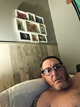Snapshot of abellabricot chatting on July 7, 2026, 10:24 pm abellabricot online show from July 7, 2026, 10:24 pm
