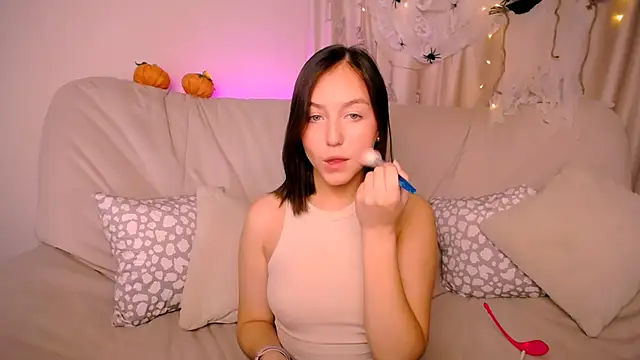 CindySparkl online show from October 19, 2025, 3:20 am