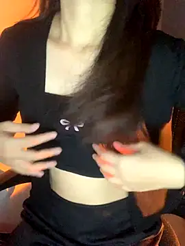 Tinasx56 online show from November 18, 2025, 3:48 pm