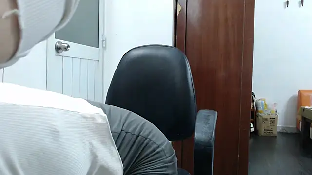 Snapshot of youngmin_09 chatting on February 3, 2026, 2:53 am youngmin 09 online show from February 3, 2026, 2:53 am