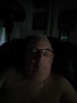 Snapshot of CharlieWeaver22 chatting on June 27, 2026, 9:37 am CharlieWeaver22 online show from June 27, 2026, 9:37 am