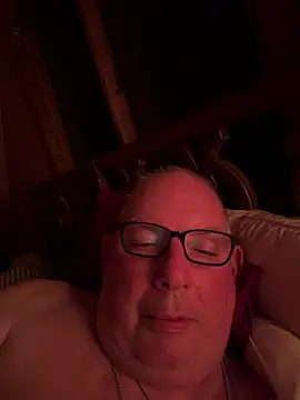 Snapshot of CharlieWeaver22 chatting on July 2, 2026, 3:23 am CharlieWeaver22 online show from July 2, 2026, 3:23 am