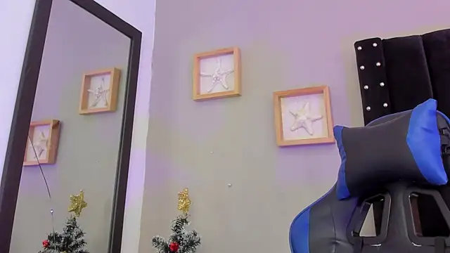 Mathewboy1 online show from December 16, 2025, 7:07 pm