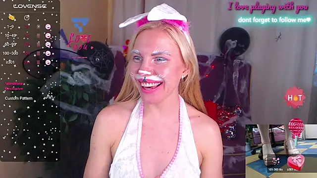 LiSinDoll online show from October 27, 2025, 7:20 am