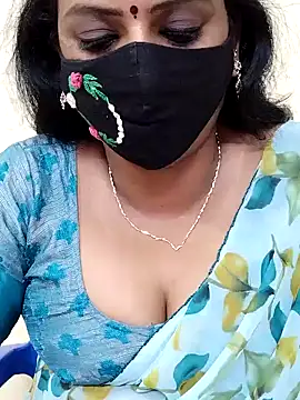 Snapshot of yoga-mithraa chatting on November 9, 2025, 2:15 am yoga-mithraa online show from November 9, 2025, 2:15 am