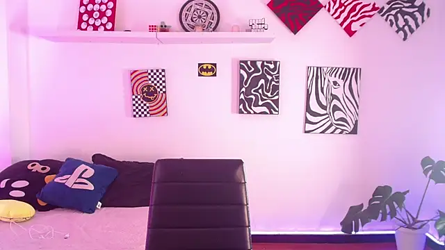 Snapshot of missweetpeach chatting on November 6, 2025, 2:10 pm missweetpeach online show from November 6, 2025, 2:10 pm