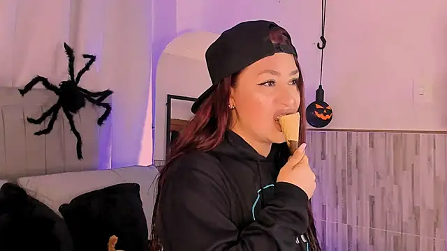 AnastasiaGreey online show from October 14, 2025, 10:09 pm