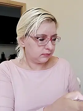 Snapshot of VikaKing chatting on October 24, 2025, 8:46 am VikaKing online show from October 24, 2025, 8:46 am