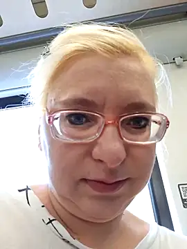 VikaKing online show from January 6, 2026, 10:08 am