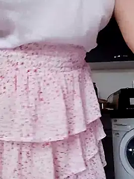 Snapshot of VikaKing chatting on November 17, 2025, 9:02 am VikaKing online show from November 17, 2025, 9:02 am