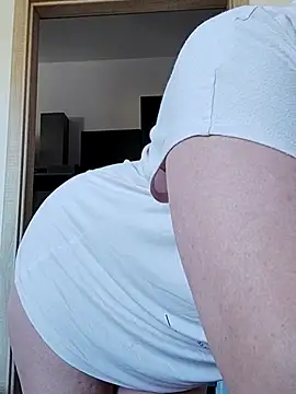 Snapshot of VikaKing chatting on October 3, 2025, 9:11 am VikaKing online show from October 3, 2025, 9:11 am