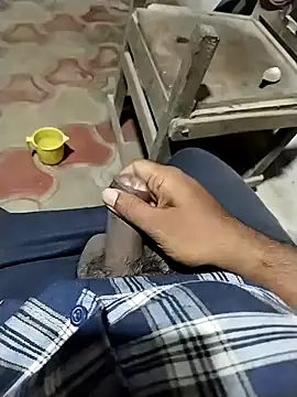 Snapshot of Girls_pussy_rider chatting on December 17, 2025, 5:18 pm Girls pussy rider online show from December 17, 2025, 5:18 pm