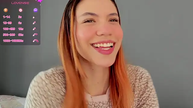 Snapshot of AntonellaaRossii chatting on October 9, 2025, 1:11 pm AntonellaaRossii online show from October 9, 2025, 1:11 pm