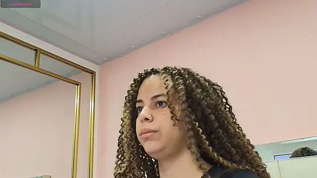 Snapshot of gisell_gomez chatting on January 16, 2026, 1:26 pm gisell gomez online show from January 16, 2026, 1:26 pm