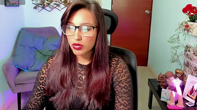 Snapshot of Cameroon-Diaz chatting on February 6, 2026, 2:13 pm Cameroon-Diaz online show from February 6, 2026, 2:13 pm