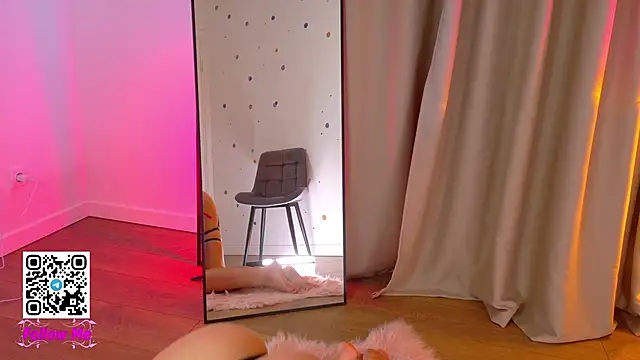 HoneyJohansson online show from September 26, 2025, 3:08 pm