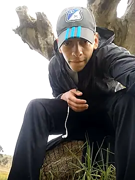 Thomasjons  online show from November 7, 2025, 3:05 pm