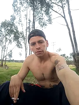 Thomasjons  online show from November 24, 2025, 3:56 pm