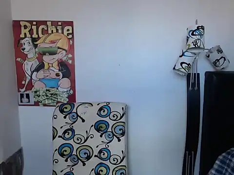 Thomasjons  online show from September 23, 2025, 9:00 pm