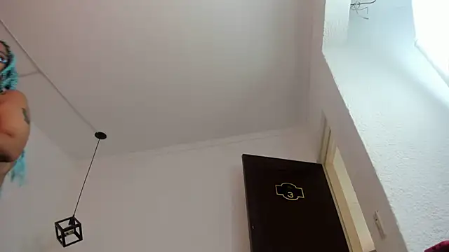 Snapshot of Karol_c31 chatting on December 14, 2025, 1:17 pm Karol c31 online show from December 14, 2025, 1:17 pm