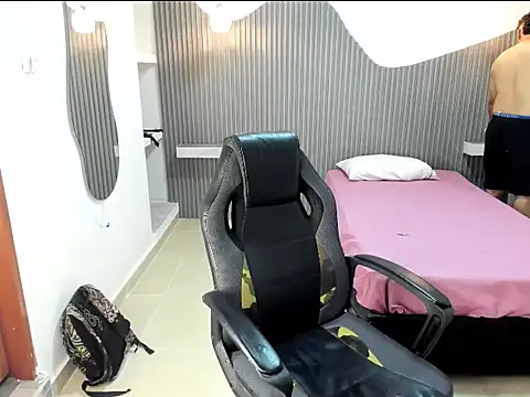 ashlan king online show from April 23, 2026, 7:59 pm