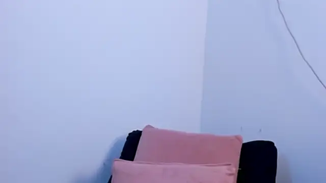 Snapshot of axel_davis_ chatting on November 6, 2025, 11:03 am axel davis online show from November 6, 2025, 11:03 am