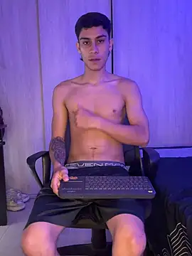 Snapshot of axel_davis_ chatting on September 18, 2025, 8:45 pm axel davis online show from September 18, 2025, 8:45 pm