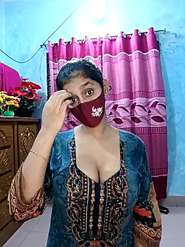 Cute Faria online show from September 28, 2025, 5:09 pm